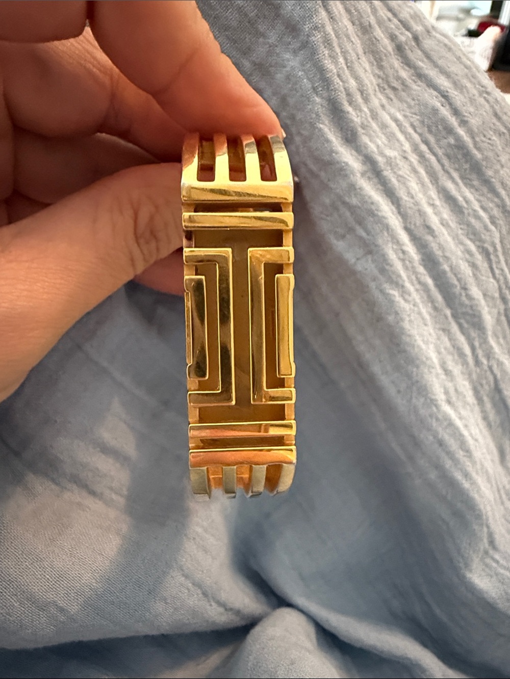 Tory Burch Fitbit Flex Goldtone Stainless Steel Bracelet Great EUC